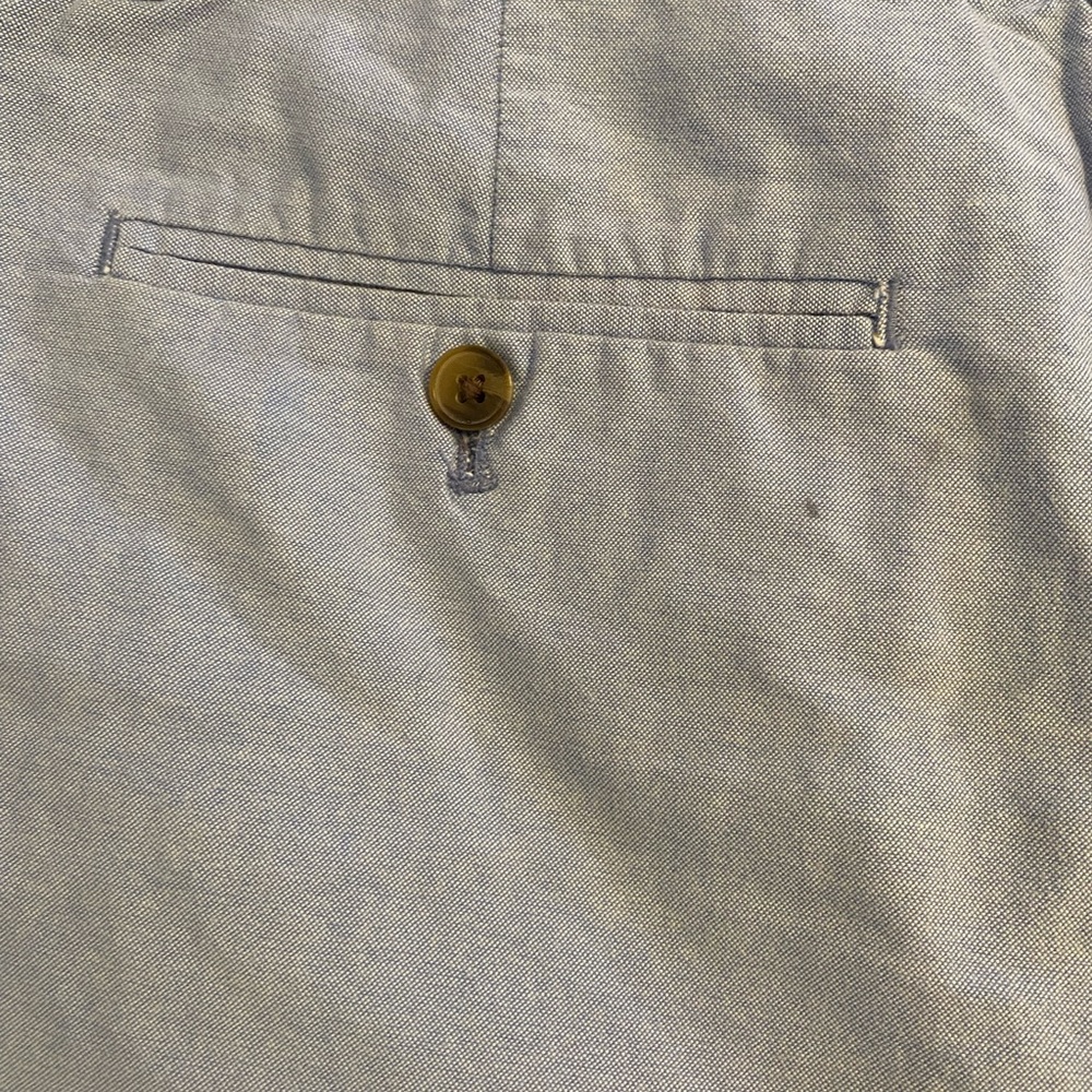 IZOD Mens Shorts 34” waist - Picture 6 of 7